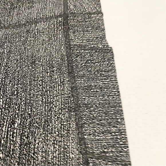 Lululemon Tight Stuff Tight II Salt Alpine White Black Size 4 Leggings - Picture 3 of 16